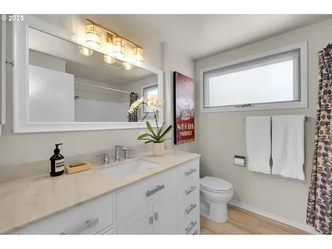 518 Roan Drive Eugene OR 97401