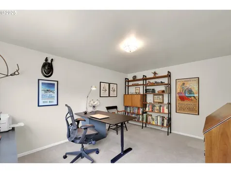 518 Roan Drive Eugene OR 97401