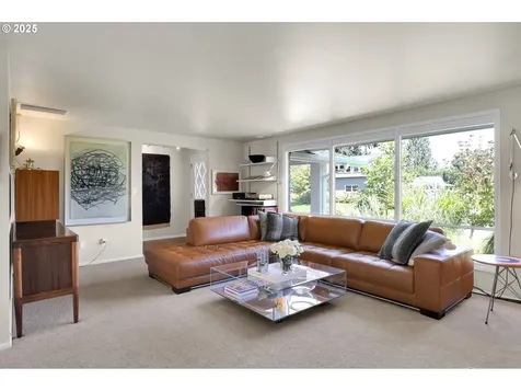 518 Roan Drive Eugene OR 97401