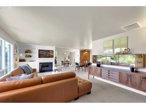 518 Roan Drive Eugene OR 97401