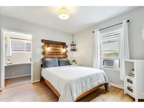 163 NE Grant Street Hillsboro OR 97124