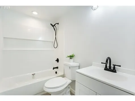 163 NE Grant Street Hillsboro OR 97124
