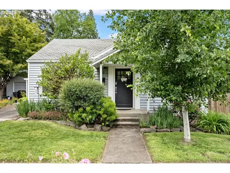 163 NE Grant Street Hillsboro OR 97124