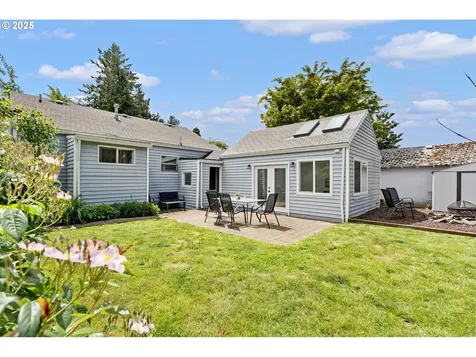 163 NE Grant Street Hillsboro OR 97124