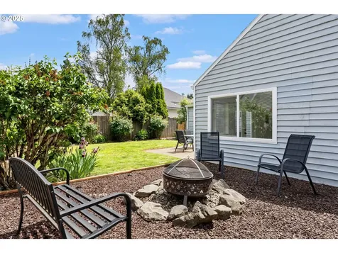 163 NE Grant Street Hillsboro OR 97124