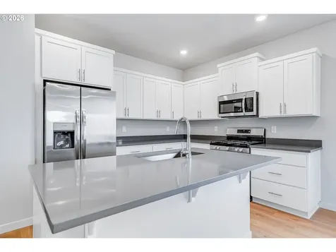 727 Glade Avenue Forest Grove OR 97116