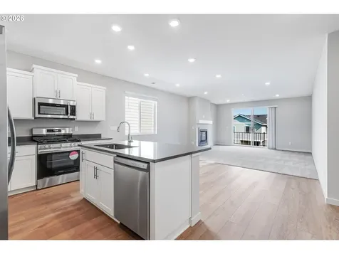 727 Glade Avenue Forest Grove OR 97116