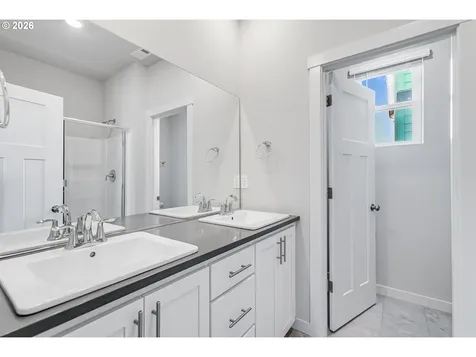 727 Glade Avenue Forest Grove OR 97116
