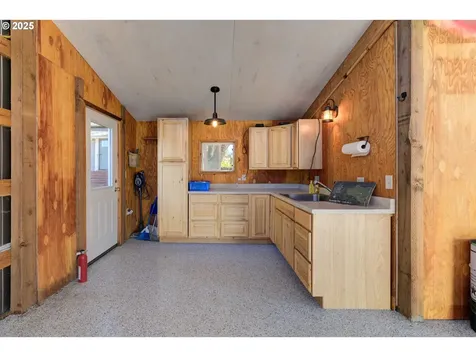 25113 S Ridge Road Beavercreek OR 97004