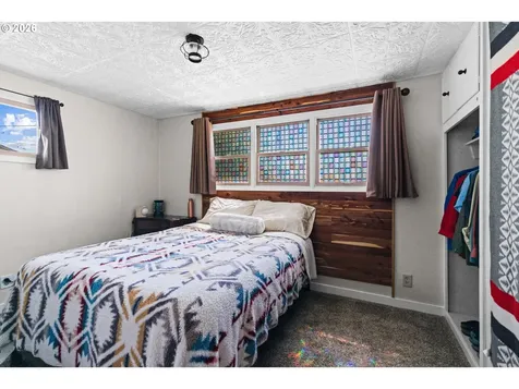 1613 SW Hailey Avenue Pendleton OR 97801