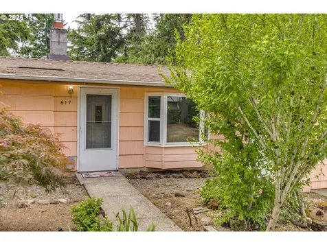 617 NE 120th Avenue Portland OR 97220