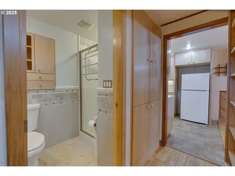 617 NE 120th Avenue Portland OR 97220