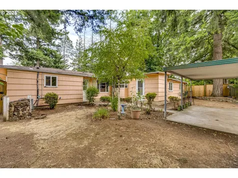 617 NE 120th Avenue Portland OR 97220