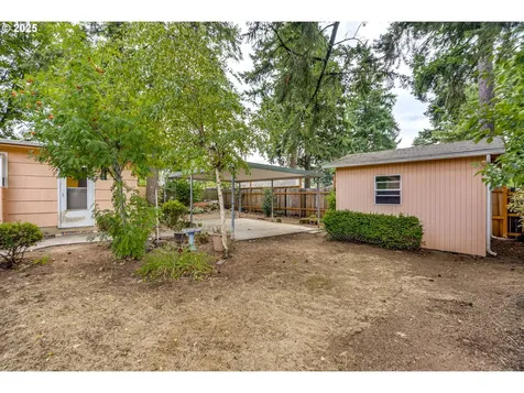 617 NE 120th Avenue Portland OR 97220