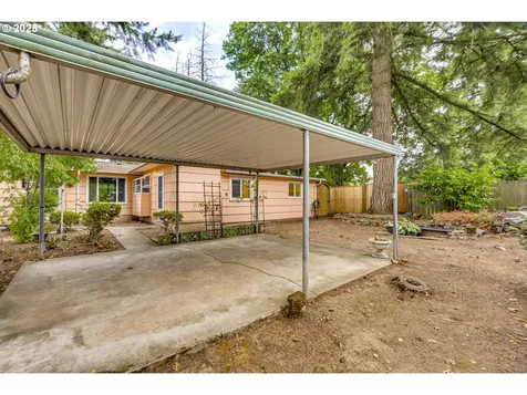 617 NE 120th Avenue Portland OR 97220
