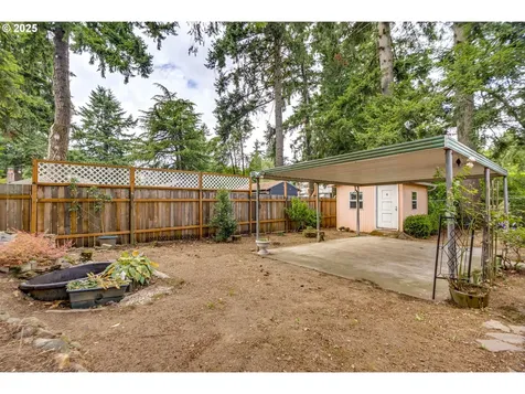 617 NE 120th Avenue Portland OR 97220