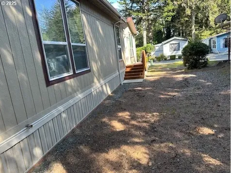 520 Shorepines Place Coos Bay OR 97420