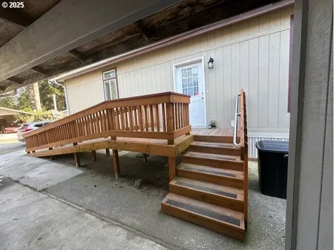 520 Shorepines Place Coos Bay OR 97420