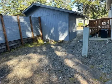 520 Shorepines Place Coos Bay OR 97420