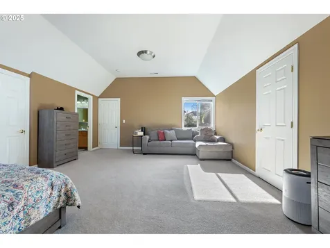 5201 NW 141st Street Vancouver WA 98685