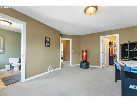 5201 NW 141st Street Vancouver WA 98685