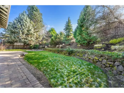 5201 NW 141st Street Vancouver WA 98685