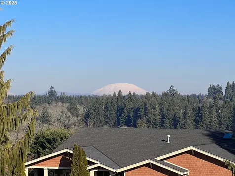 5201 NW 141st Street Vancouver WA 98685