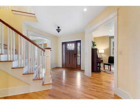 1772 White Oak Drive Eugene OR 97405