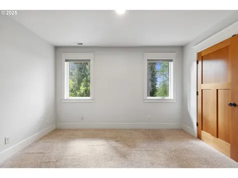 1772 White Oak Drive Eugene OR 97405