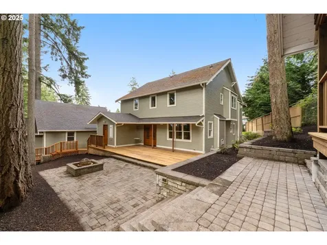 1772 White Oak Drive Eugene OR 97405