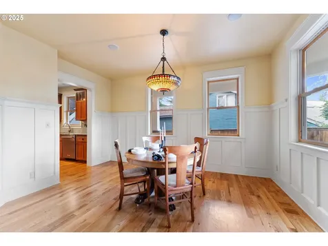 1772 White Oak Drive Eugene OR 97405
