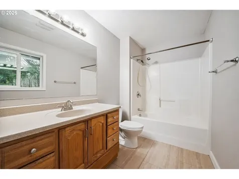 123 Haryu Road Longview WA 98632
