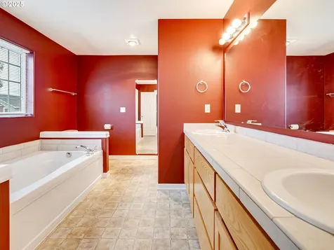 9300 NE 81st Street Vancouver WA 98662