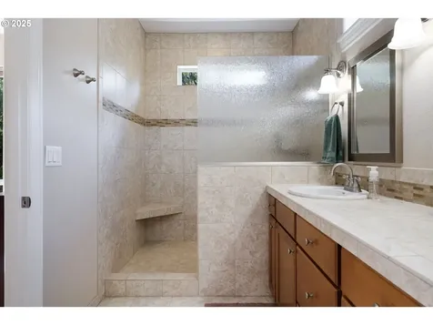 1509 W Alder Place La Center WA 98629