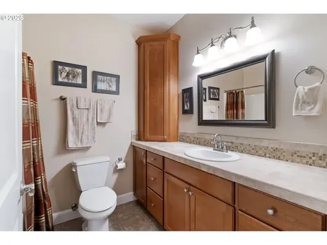1509 W Alder Place La Center WA 98629