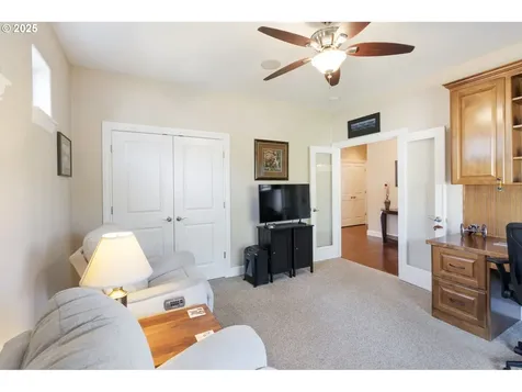 1509 W Alder Place La Center WA 98629