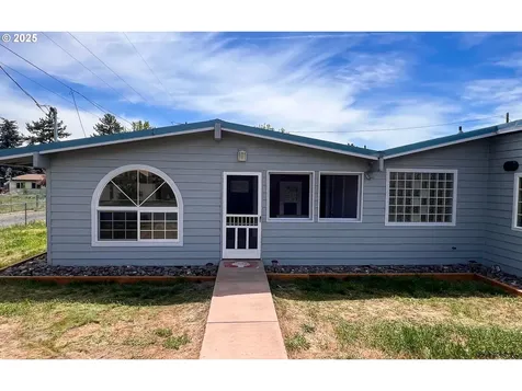 1214 NE Loper Avenue Prineville OR 97754