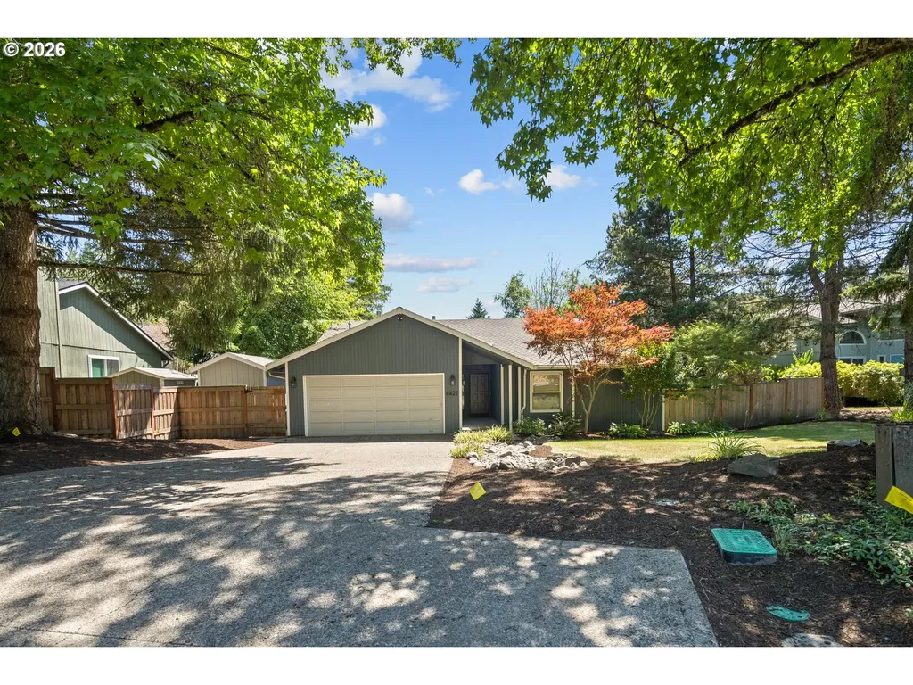 6422 SW Roundtree Court Portland OR 97219