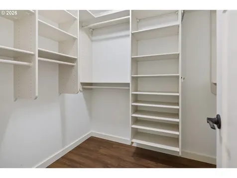 6422 SW Roundtree Court Portland OR 97219