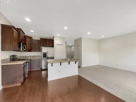 10095 NW Curtis Street North Plains OR 97133