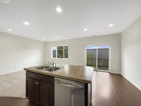 10095 NW Curtis Street North Plains OR 97133