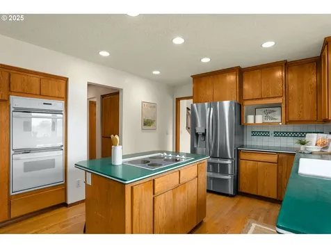 18910 NW Sauvie Island Road Portland OR 97231