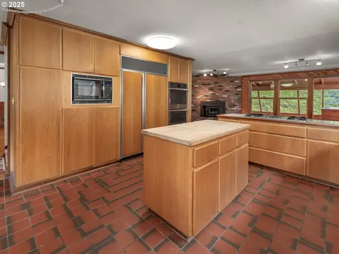 18036 NW Emmaus Lane Portland OR 97231