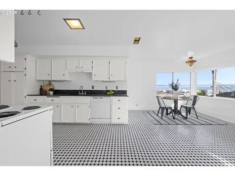 510 Duane Street Astoria OR 97103