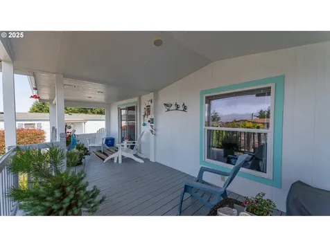 543 Puerto Vista Drive Coos Bay OR 97420