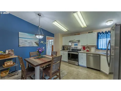 543 Puerto Vista Drive Coos Bay OR 97420