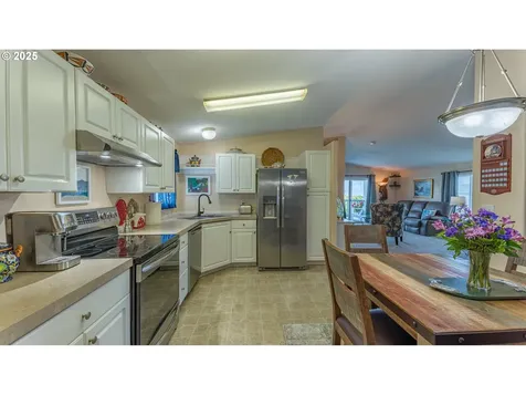 543 Puerto Vista Drive Coos Bay OR 97420