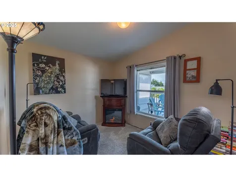 543 Puerto Vista Drive Coos Bay OR 97420
