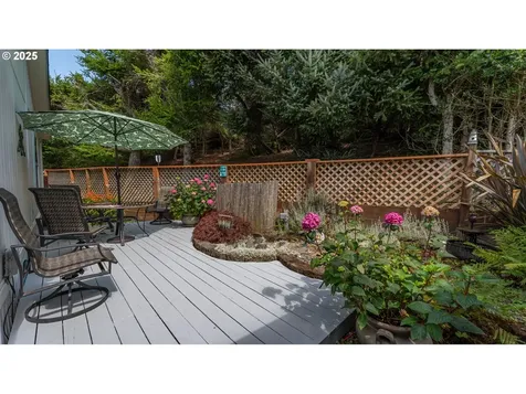 543 Puerto Vista Drive Coos Bay OR 97420