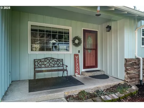 147 E Canyon View Drive Longview WA 98632